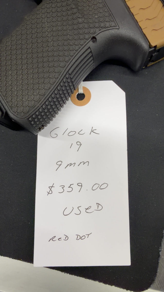 Glock 19 view 2