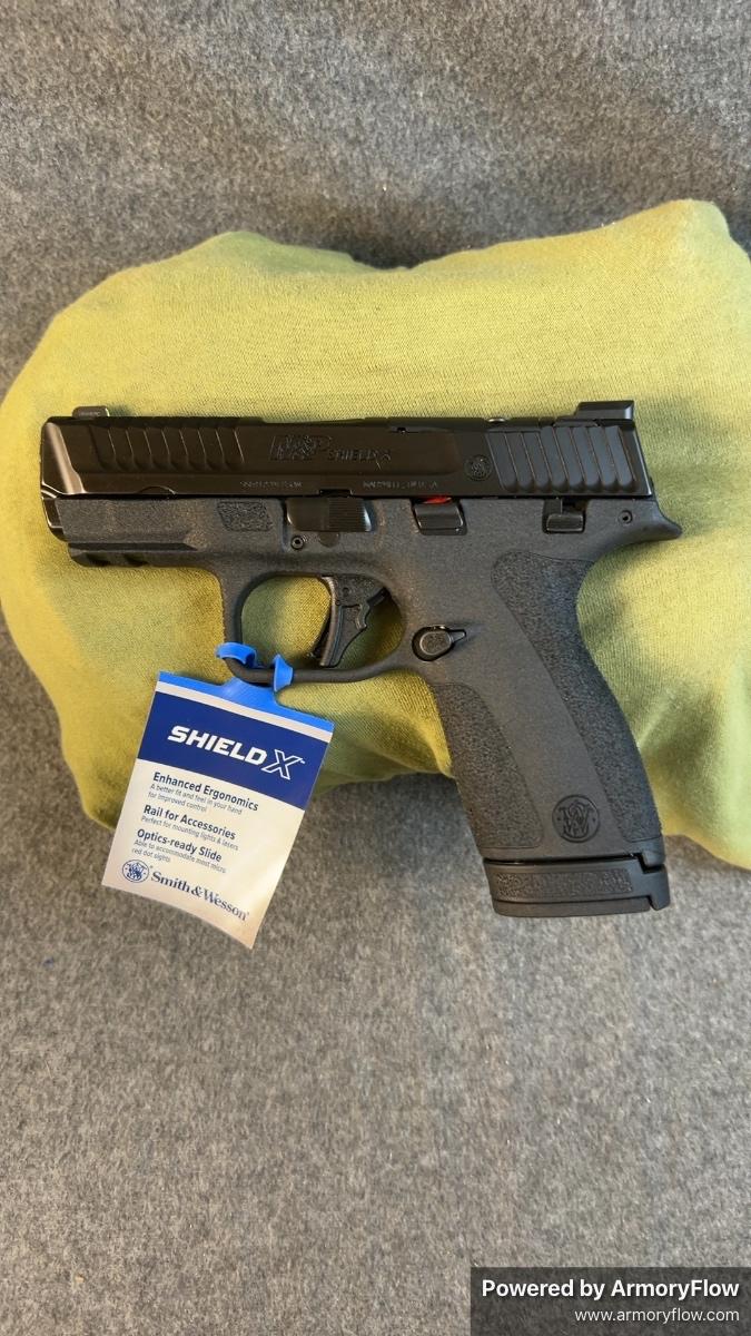Smith & Wesson Shield X
