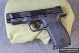 Smith & Wesson M&P 45 view 1