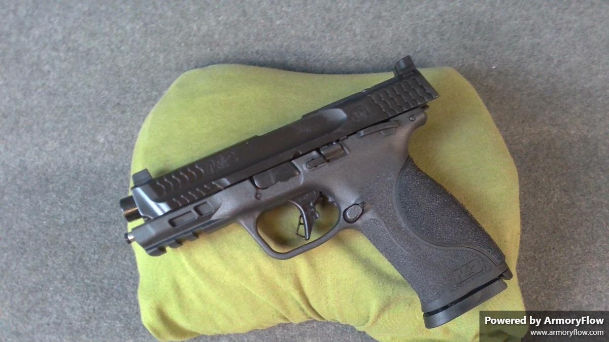 Smith & Wesson M&P 9