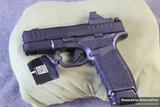 Springfield Armory Armory Hellcat PRO view 1