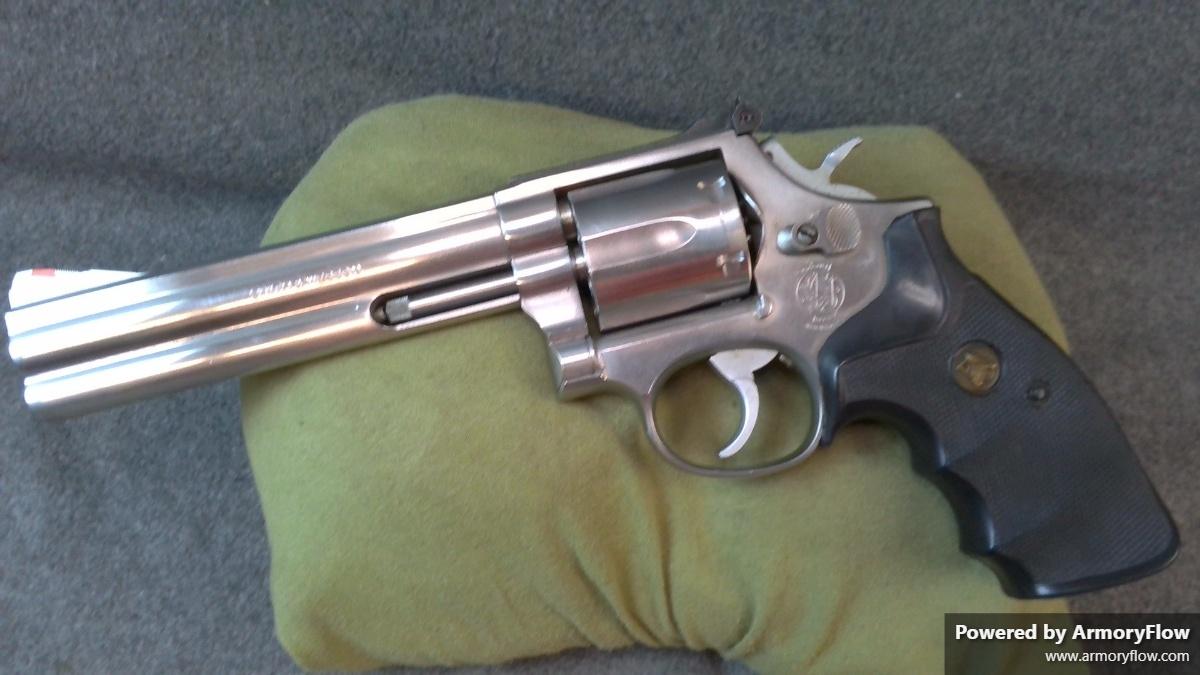 Smith & Wesson 686